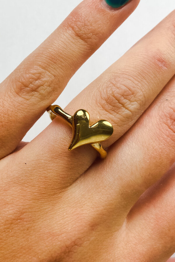 Asymmetrical heart ring | stainless steel