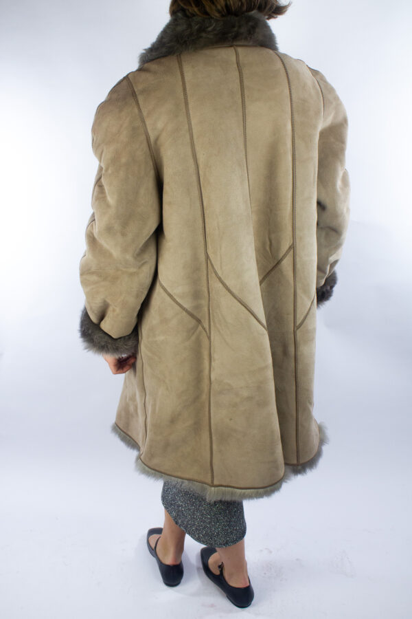 Vintage lammy coat - Image 3