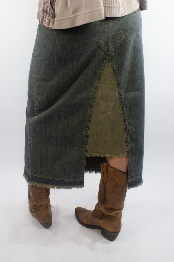 Vintage mid rise maxi denim skirt - Image 3