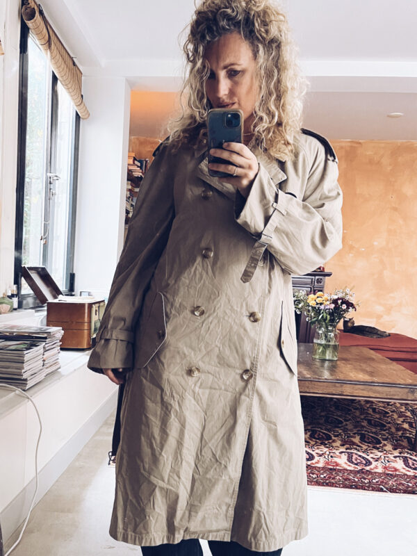 FRENCHY | VINTAGE TRENCHCOAT - Image 2