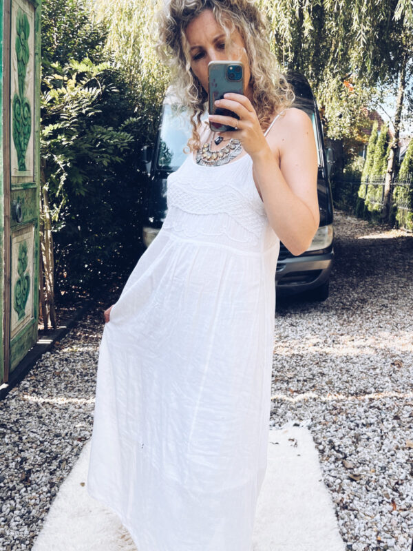 HELENA | VINTAGE EMBROIDERED DRESS
