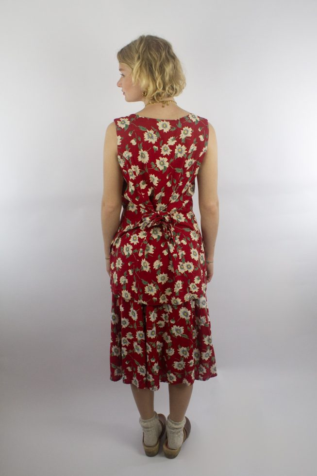 Vintage red floral midi skirt