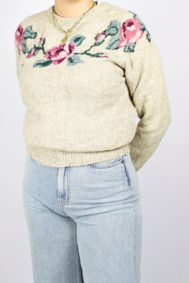 Vintage woolen rose sweater