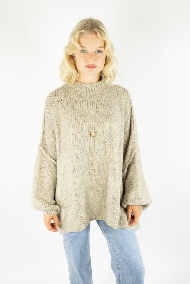 The wild rose knitted sweater