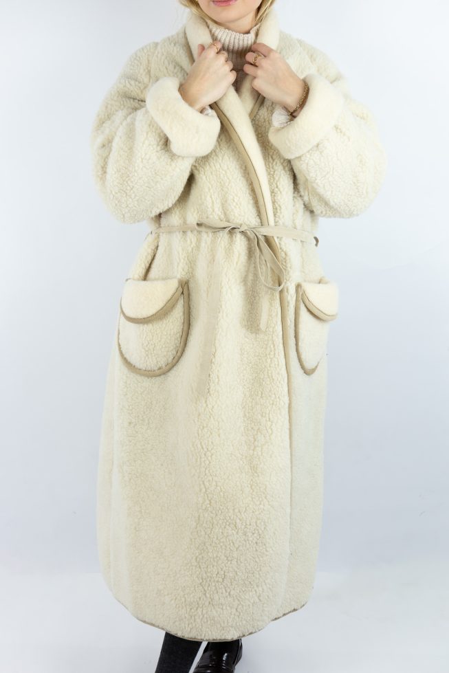 Vintage woolen lammy coat