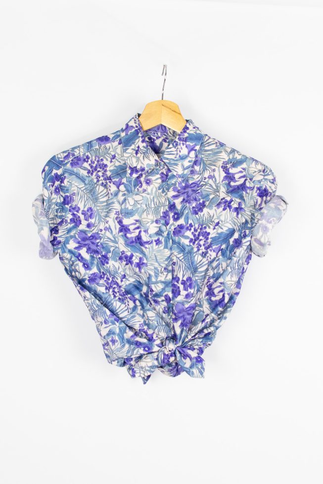 Vintage blue flowery blouse