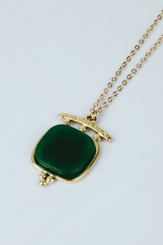 Green pendant necklace | stainless steel